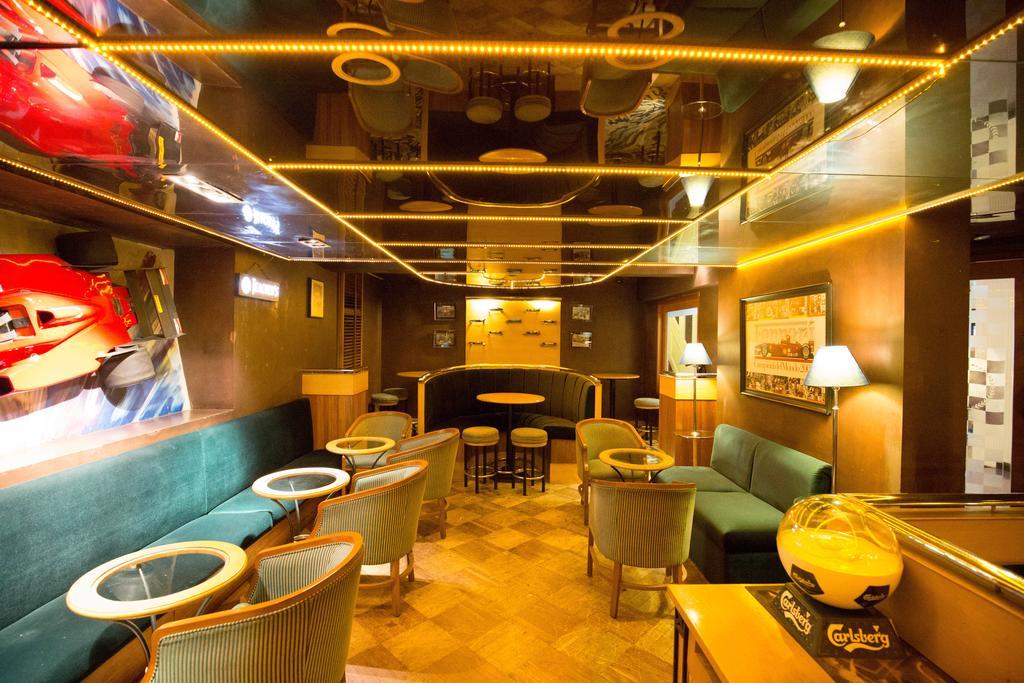 Hotel Sagar Plaza City Centre Pune Extérieur photo