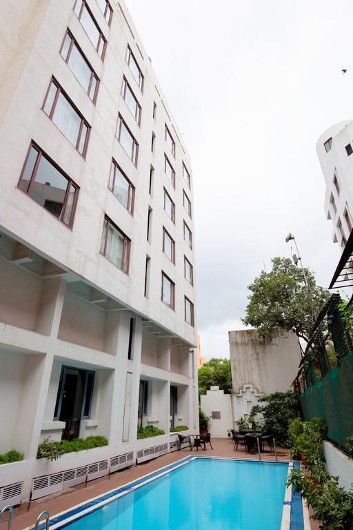 Hotel Sagar Plaza City Centre Pune Extérieur photo