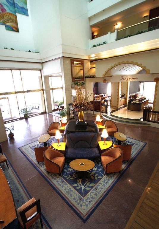 Hotel Sagar Plaza City Centre Pune Extérieur photo